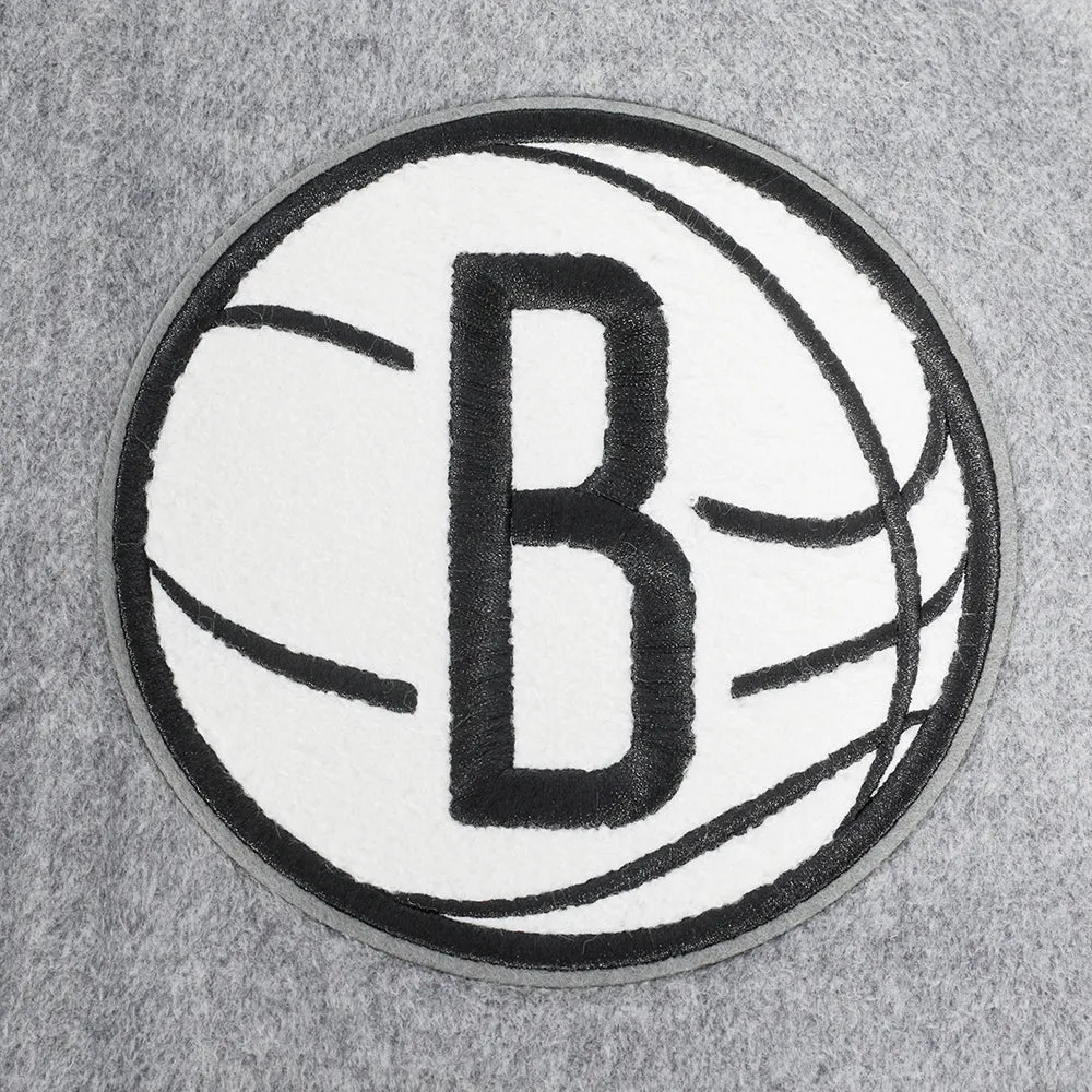 NBA BROOKLYN NETS OLD ENGLISH MEN'S RIB WOOL VARSITY JACKET (HEATHER GREY/WHITE/BLACK)